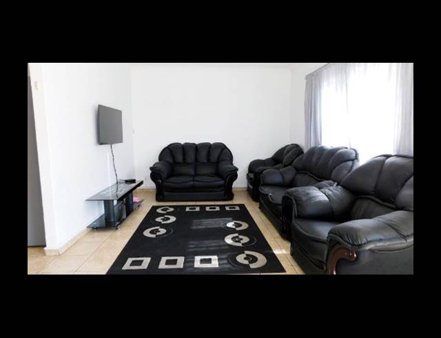 2 BEDROOM SIMPLEX FOR SALE IN SHALLCROSS